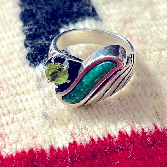 Turquoise & Peridot Silver Ring - Picture 2 of 7